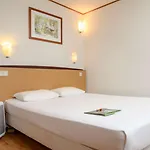 Campanile & Restaurant 3*