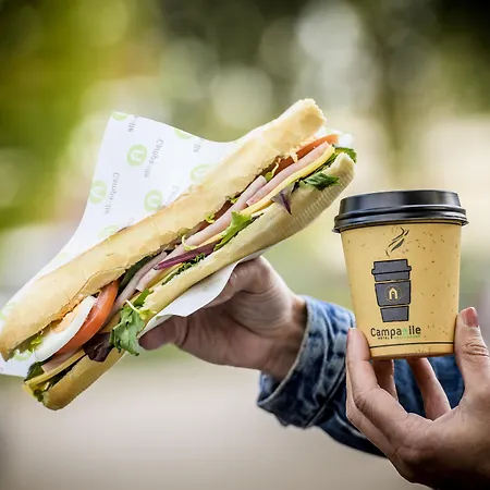 Campanile & Restaurant 3*