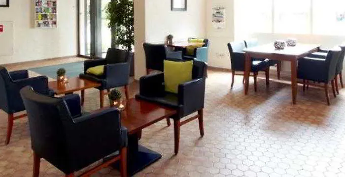 Campanile & Restaurant فندق 3*