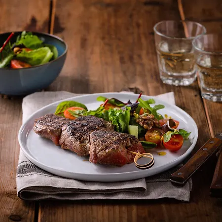 Campanile & Restaurant 3*