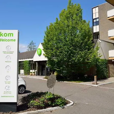 Campanile & Restaurant ホテル