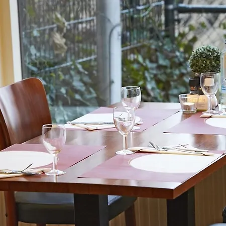 Campanile & Restaurant 3* ゴーダ