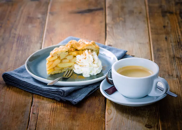 Campanile & Restaurant 3*