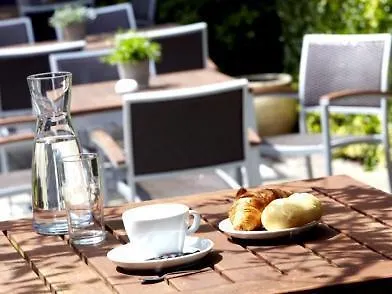 Campanile & Restaurant Hotel