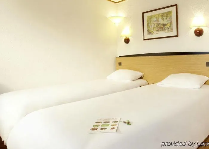 فندق Campanile & Restaurant 3*